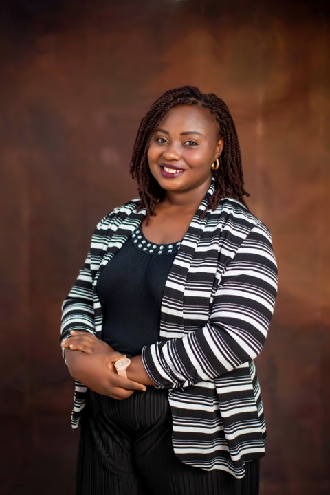 Mrs Itunu Oluwole